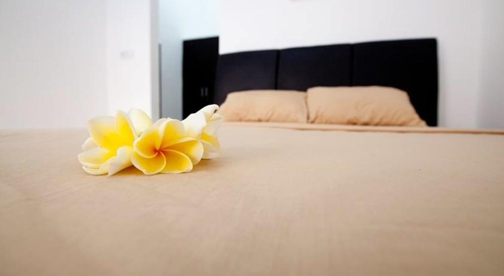 Seminyak Point Guest House Bagian luar foto