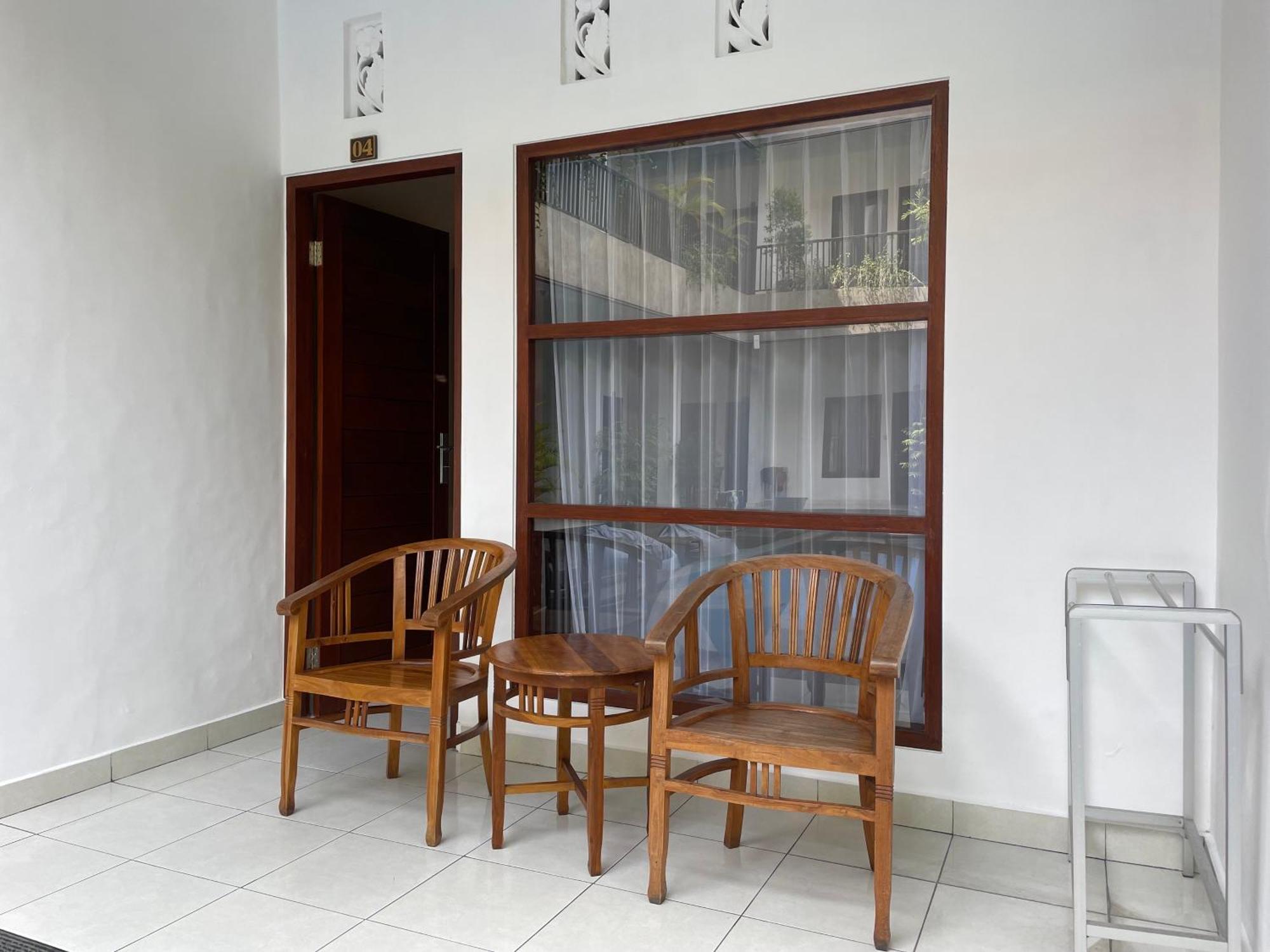 Seminyak Point Guest House Bagian luar foto