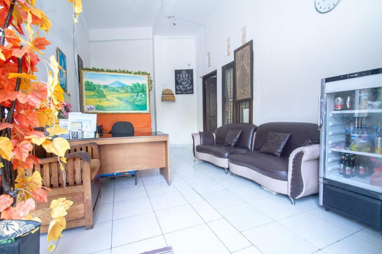 Seminyak Point Guest House Bagian luar foto