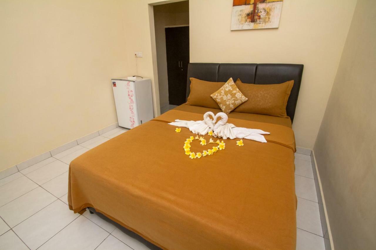 Seminyak Point Guest House Bagian luar foto